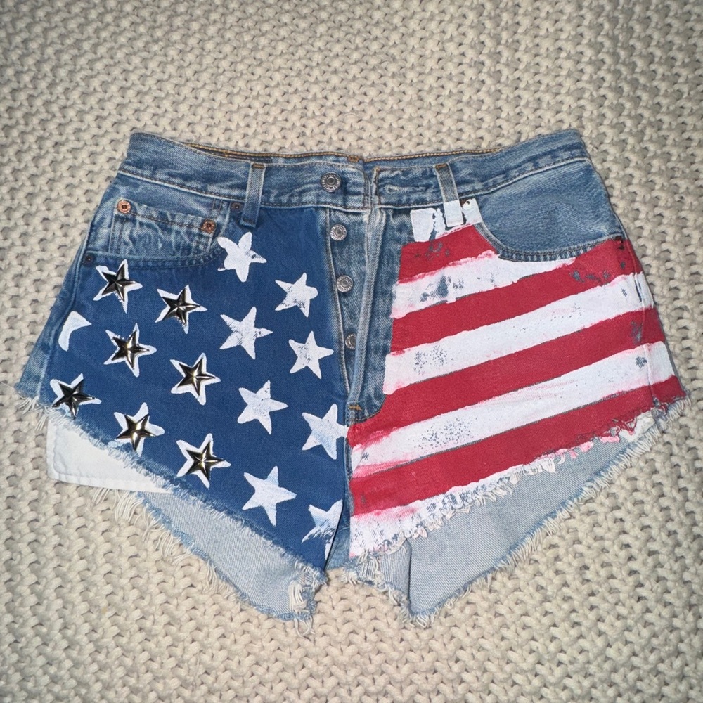Vintage Levi’s - 501 Shorts (W29) American Flag